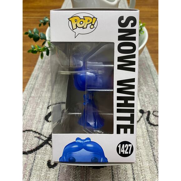 Funko Pop Disney:  Princess - Snow White - Picture 2 of 6